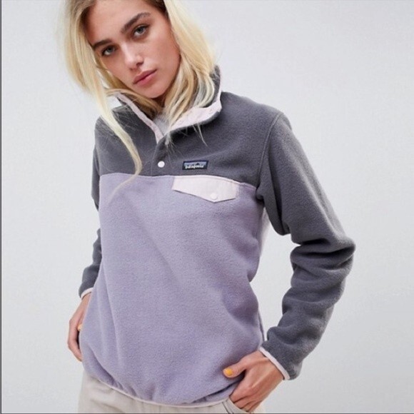 Patagonia's Lightweight Synchilla Snap-T Pullover in Smoky Violet S NWOT - Picture 1 of 12